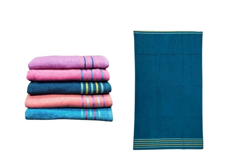 Solid polyester border towel